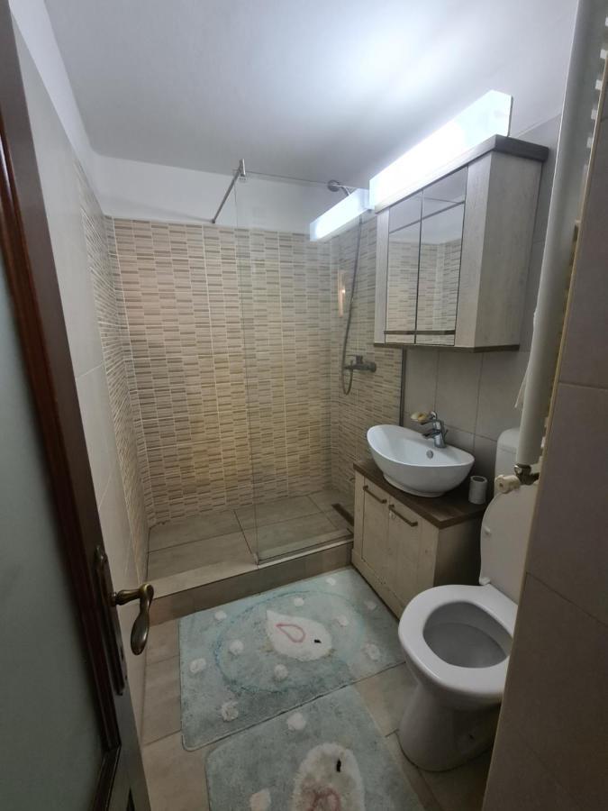 Clasic Apartment Nufarul Oradea Exterior foto