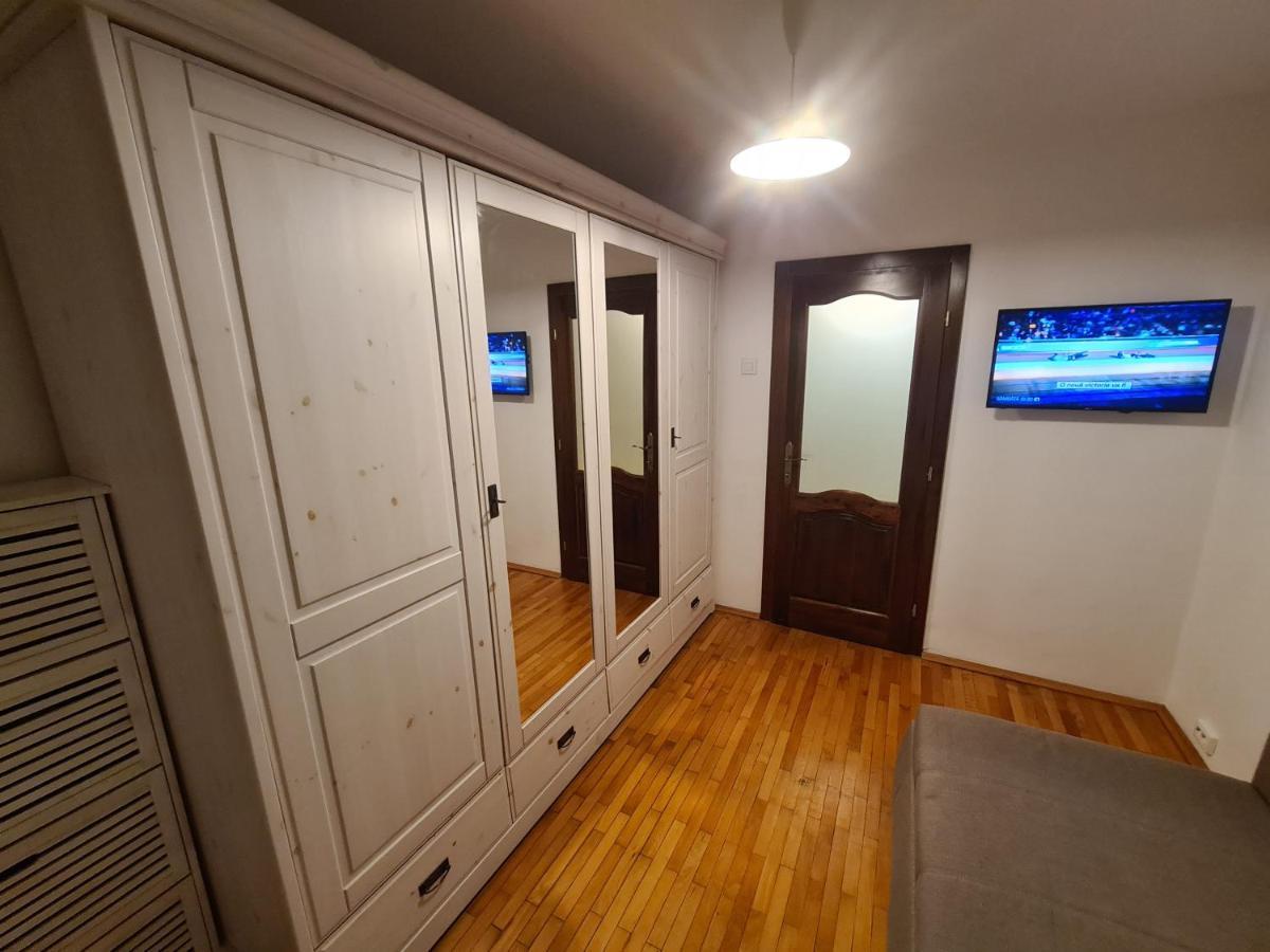 Clasic Apartment Nufarul Oradea Exterior foto