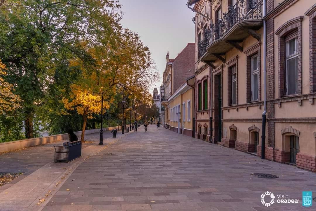 Clasic Apartment Nufarul Oradea Exterior foto